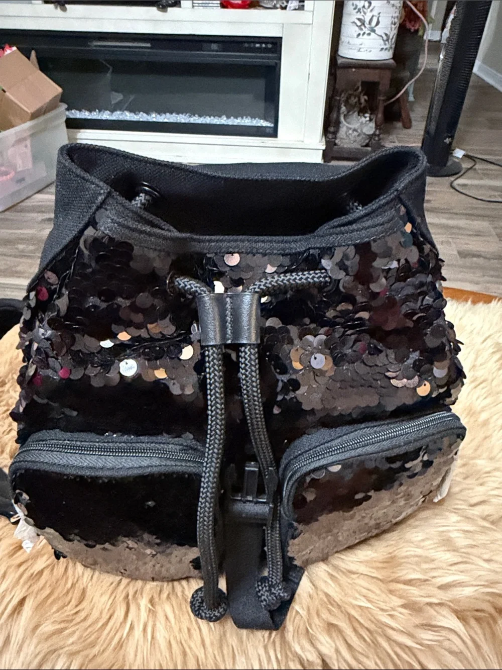 Victorias Secret Sequin Flap City Backpack Black NWT, Really Nice Backpack